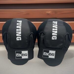 Boxing Pads, Leather Focus Mitts Martial Art, Boxing Training,Curved Punch Mitts